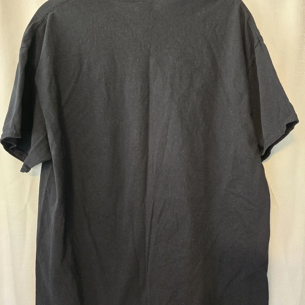 Y2K 90s Gildan Vintage Black Short Sleeve Tee with Wolf Lightning Twilight XL